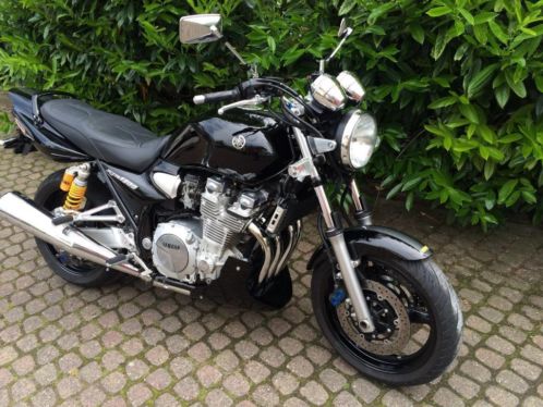 Zwarte XJR 1300 Bouwjaar 2006