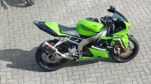 Zx6r monster energy