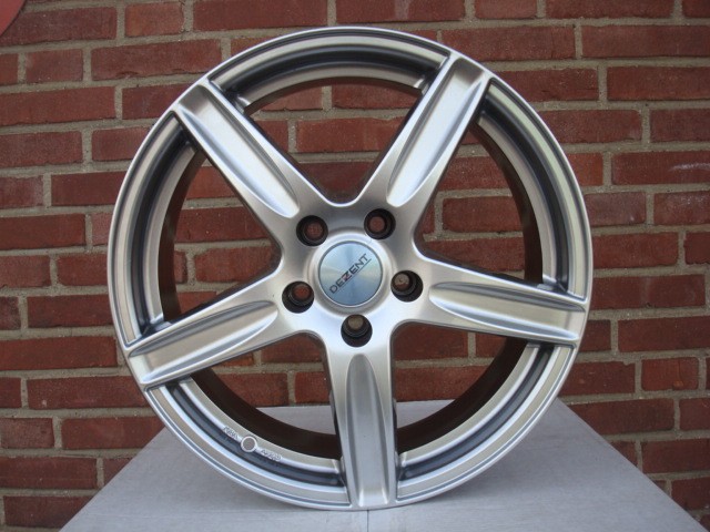 17 Inch Dezent 5x110 7.0 J ET35 Naaf 65,1