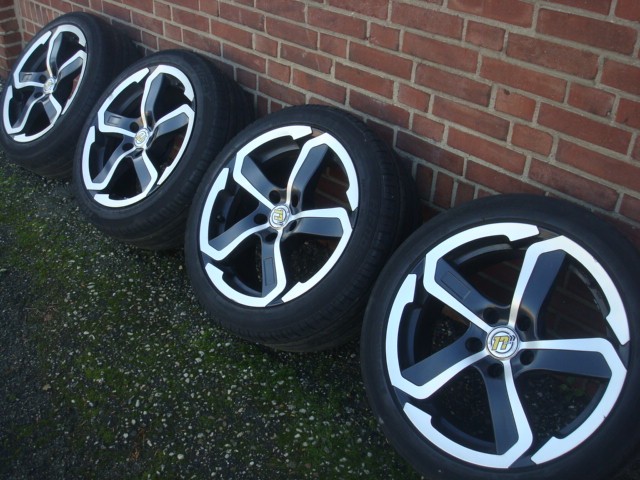 17”VW Dotz Hanzo Velgen Hifly Michelin 5x112