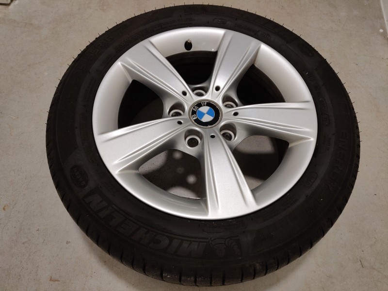 Original BMW style 376 aluminum velgen met Michelin sommerbanden