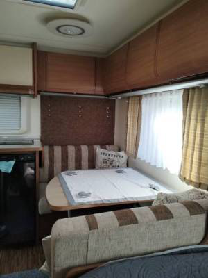 Burstner 390 TS caravan