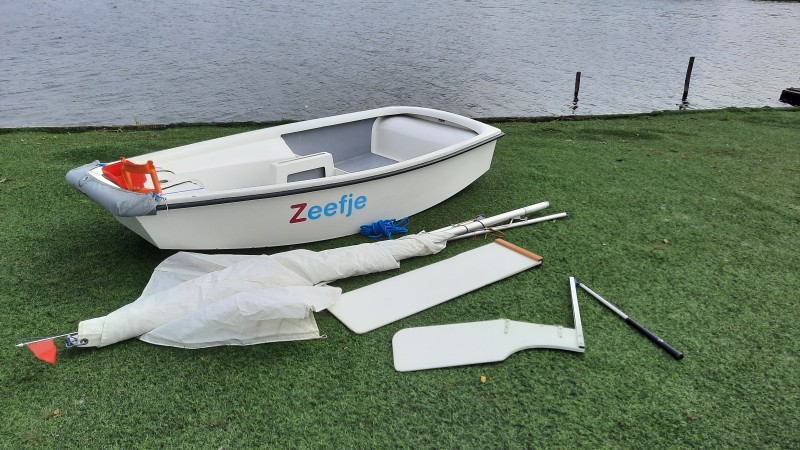 Optimist Dragon Marine, compleet incl strandtrailer