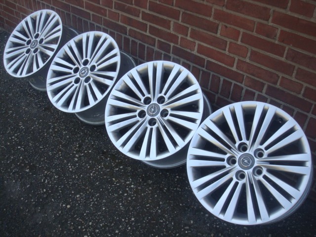 18 inch Origineel Opel Insignia Twin spoke velgenset 5x120