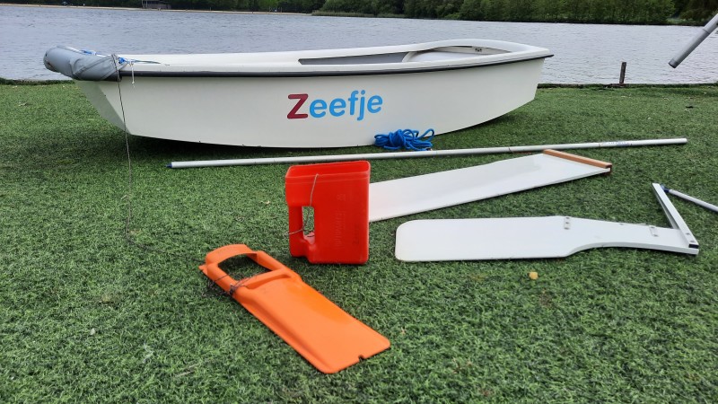 Optimist Dragon Marine, compleet incl strandtrailer