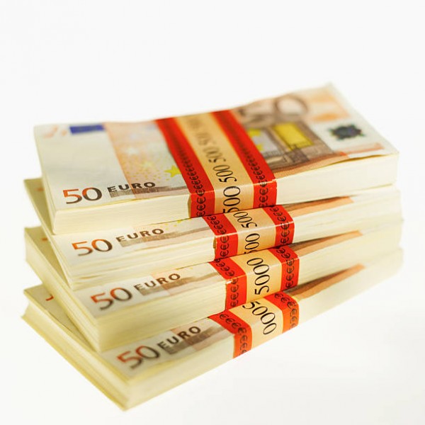 Wij besteden financiële hulp aan serieuze en eerlijke mensen