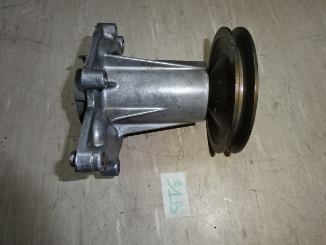 Front water pump for Ferrari 208, 308, 328 and Mondial