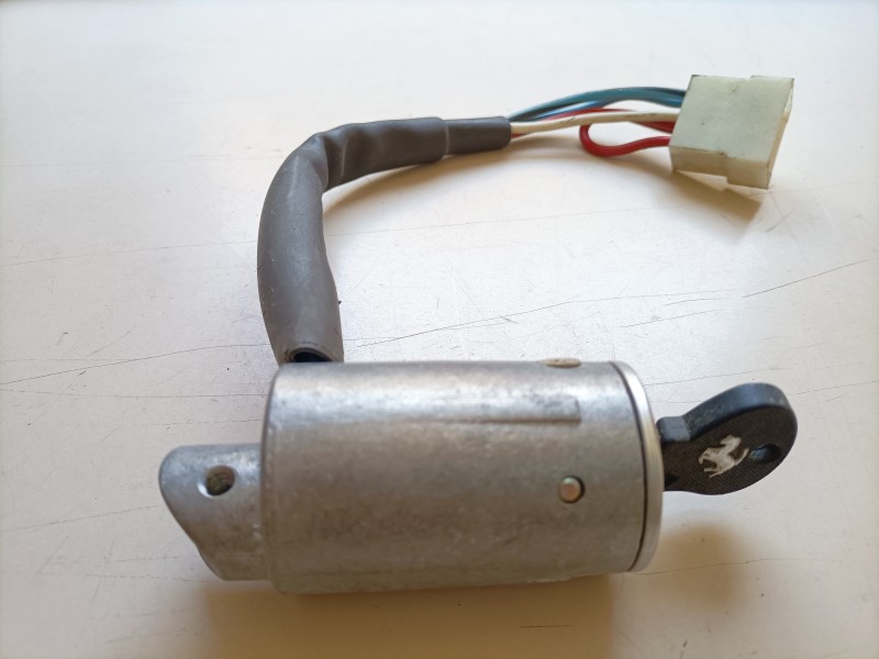 Ignition lock with key Ferrari 456 and 550