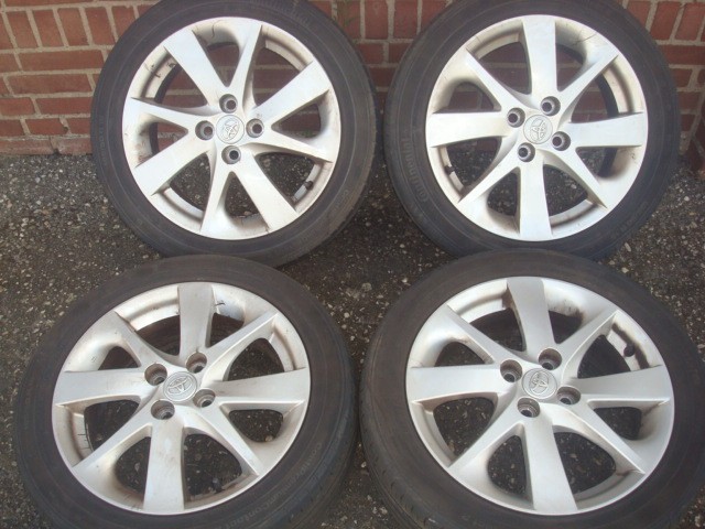 16”inch Toyota Yaris lichtmetalen velgen met Banden 4x100