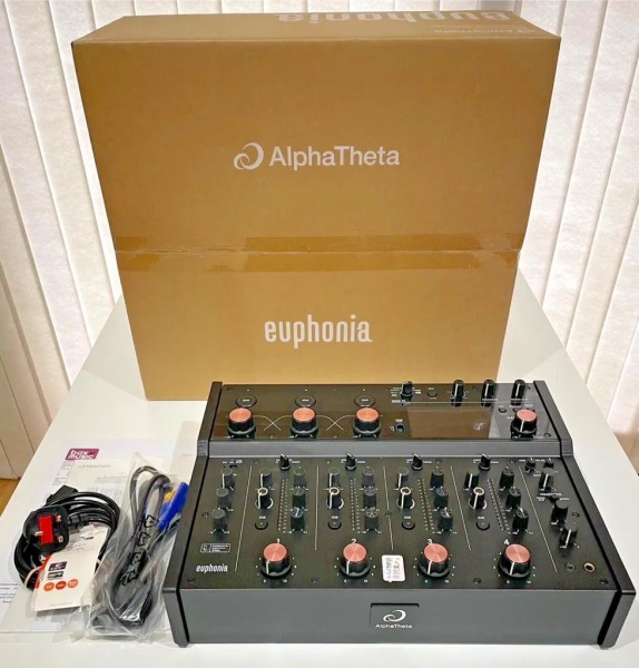 AlphaTheta XDJ-AZ, AlphaTheta OMNIS-DUO, Pioneer OPUS-QUAD, Pioneer XDJ-RX3, Pioneer XDJ-XZ, Pioneer DDJ-FLX10, Pioneer DDJ-REV7, Pioneer CDJ-3000, Pioneer DJM-A9, AlphaTheta Euphonia, Pioneer CDJ-2000NXS2, Pioneer DJM-900NXS2, Pioneer DJM-V10-LF