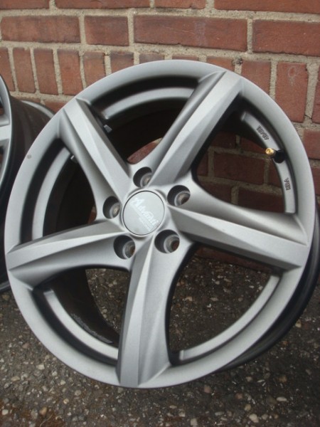 16’’Inch Advanti Racing Nepa Dark Antraciet Grijs 5x105