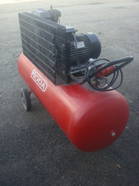 Roda Compressor 380 volt 