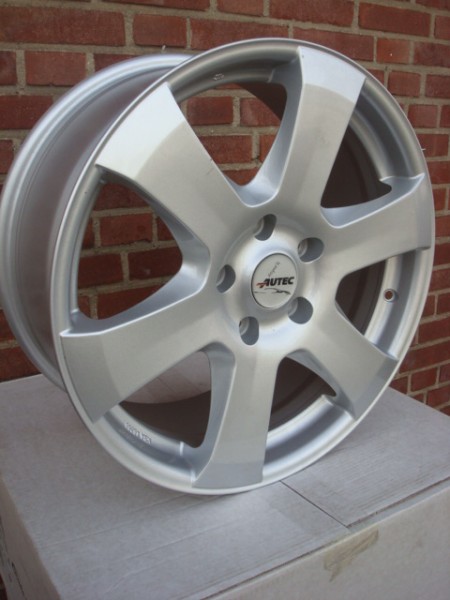 18'' inch Autec 5x120 8.0 J ET55 Naaf 65,1