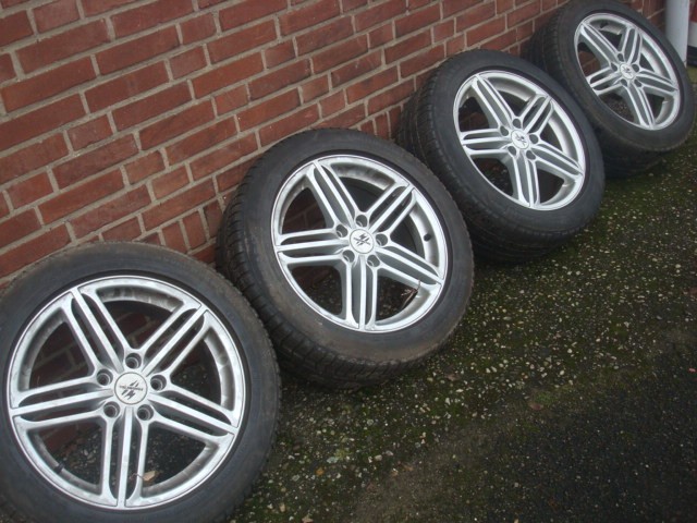 17’’Inch Audi RS6 Velgen+Banden Steek 5x112