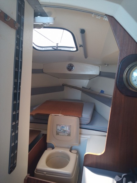 Etap 23i “Branie” – Onzinkbare zeilboot, compleet uitgerust, met inboard diesel en traileroptie – €7.000, Britsum