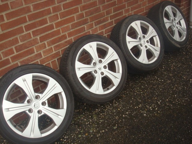 17’’Inch Originele Renault Megane Velgen en Banden 5x114.3