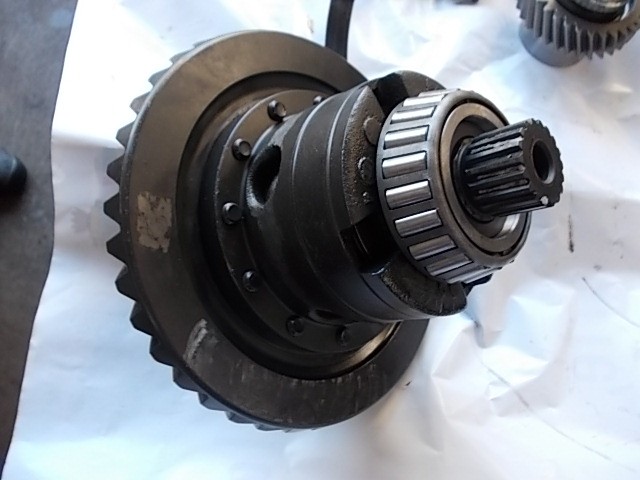 Crown wheel and pinion for differential Ferrari 456 GT