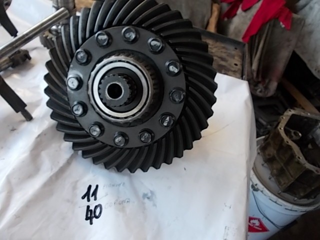 Crown wheel and pinion for differential Ferrari 456 GT
