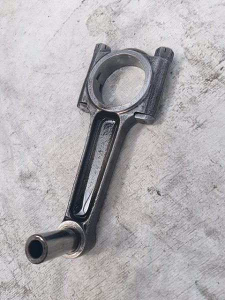 Connecting rods Ferrari 308
