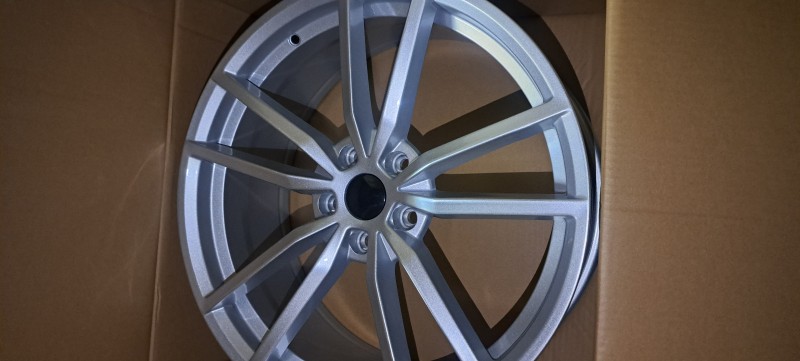 Pretoria 18 inch zwart of zilver