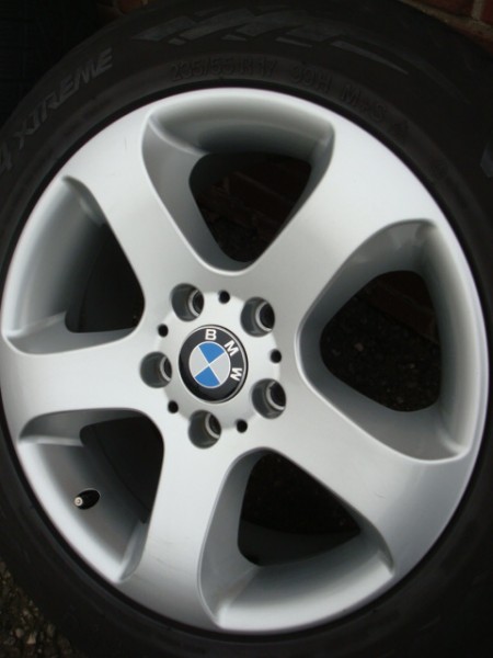 17 Inch BMW X3 VW T5 Velgen en Banden Steek 5x120