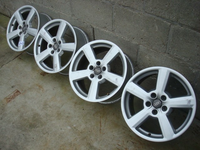 17'' inch RS6 Velgen Steek 5x112