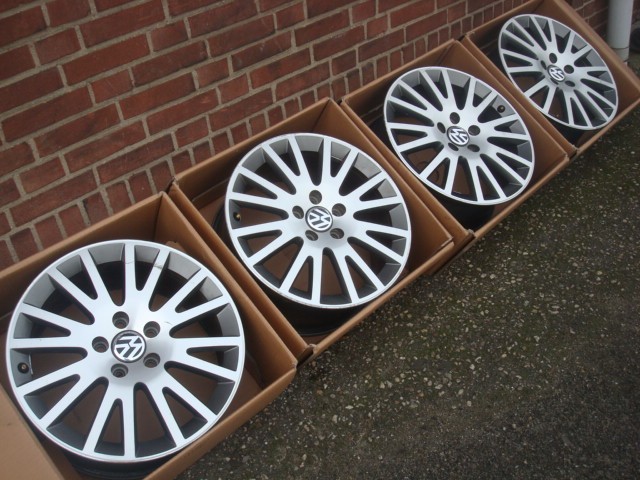 17’’Inch Origineel Audi VW TT Velgen Zonder banden Steek 5x112