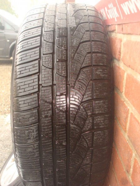 18 Originele BMW Styling 254 Velgen Banden 5x120