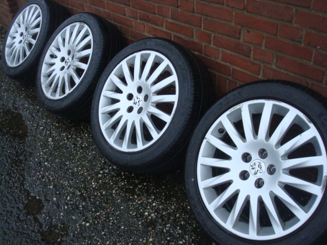 18''Originele Peugeot velgen en banden steek 5x108