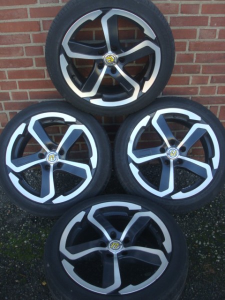 17”VW Dotz Hanzo Velgen Hifly Michelin 5x112