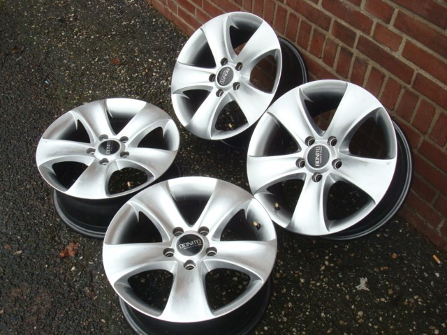 16 Inch Bonito Velgen Steek 5x114,3 5x115