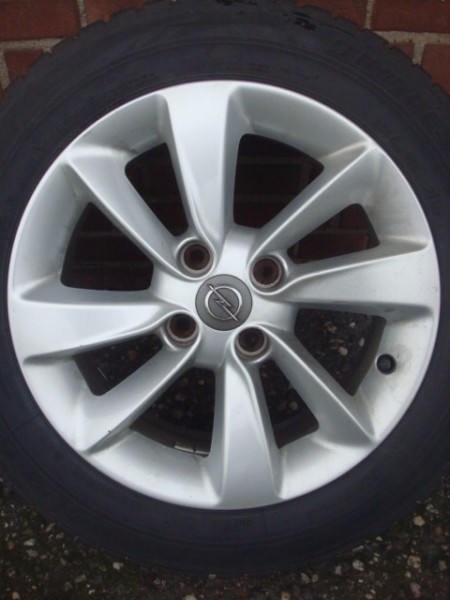 15” ORIGINELE OPEL CORSA ADAM VELGEN STEEK 4x100