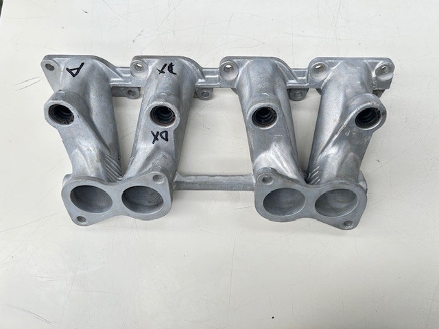 Intake manifolds Ferrari 308 Qv and Mondial Qv