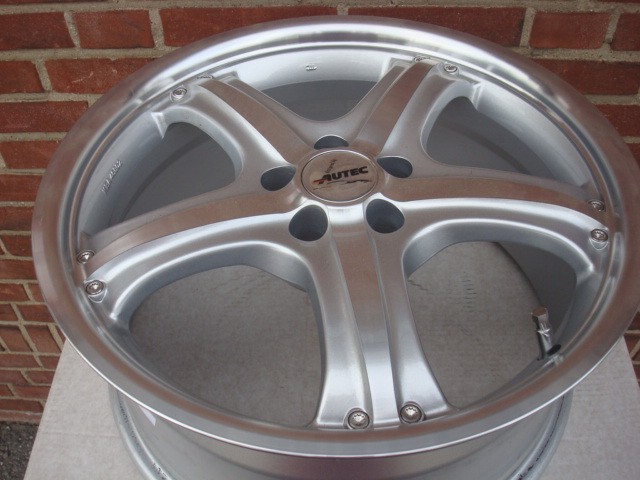 17 Inch Autec Velgen Niewu Set Steek5x100