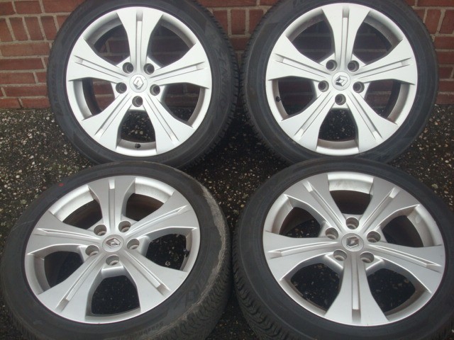 17’’Inch Originele Renault Megane Velgen en Banden 5x114.3