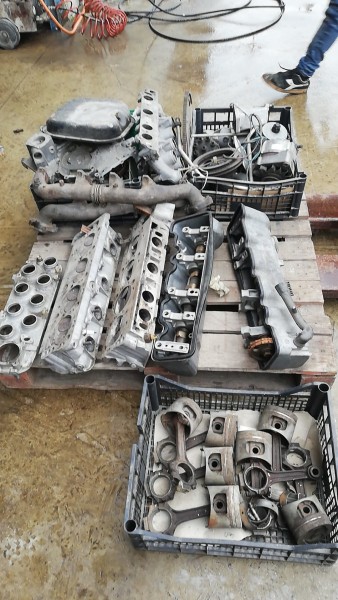Mercedes 500 SEL engine parts