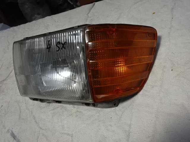 Headlights Mercedes 350 SL and 450 SL