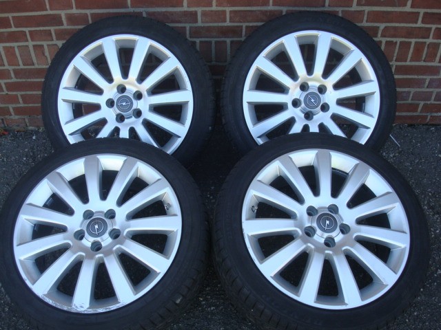 18''Originele Opel Velgen en Banden Steek 5x110sief banden. Complete setprijs € 550,- Montage ter plekke mogelijk.  Wij leveren heel mogelijk: €60,- / Belgie €80,-  Voor.meer info 0614131301  Art 631