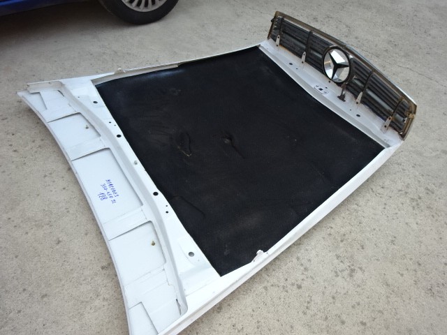 Front bonnet and grill Mercedes 350 SL and 450 SL