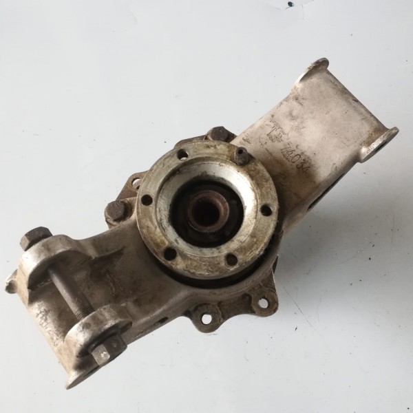 Rear hub and hub carrier for Maserati Bora