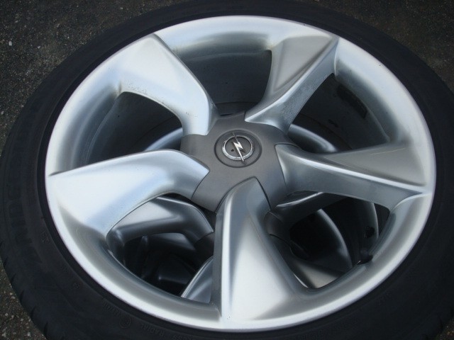 19"Inch Astral Velgen Opel Astra Zafira Ampera 5x115