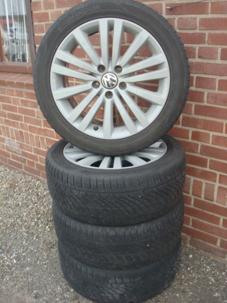 17’’Inch Originele VW R32 Velgen en Banden Hankook 5x112