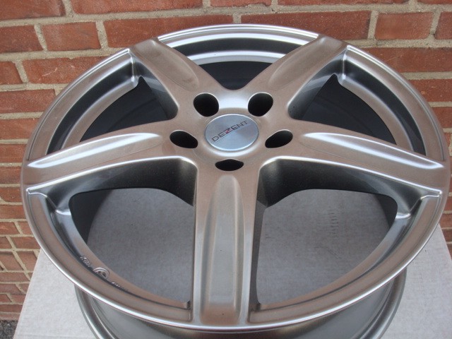 17'' Inch Dezent 5x110 7.0 J ET35 Naaf 65,1