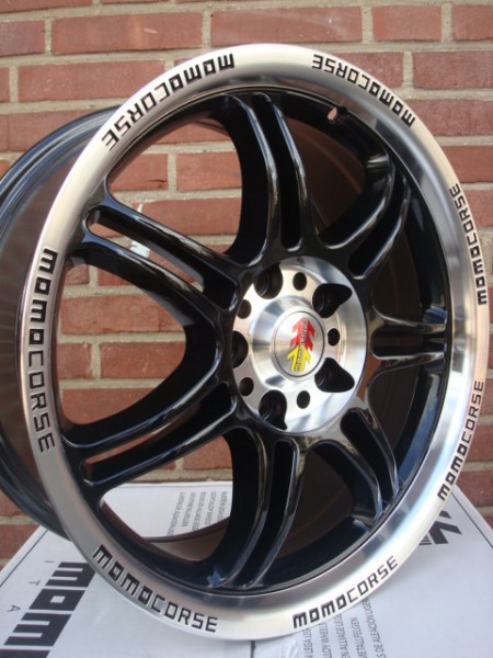 17 Inch Momo Corse Black 5x112 7,5J ET35 Naaf 72,3