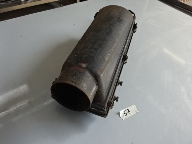 Injection head support for Ferrari 400i
