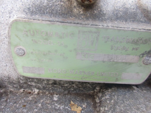 Engine and gearbox Daimler v8