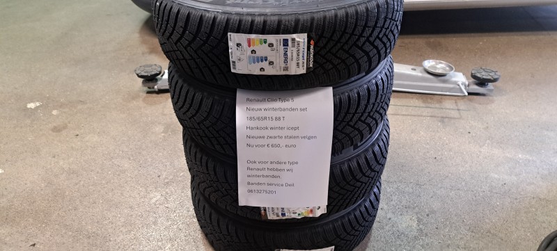 Renault Clio winterbanden 185/65R15 88 T NIEUW Hankook