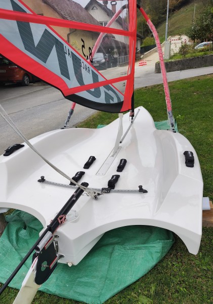 MA-JET surfzeilboot - trimaran