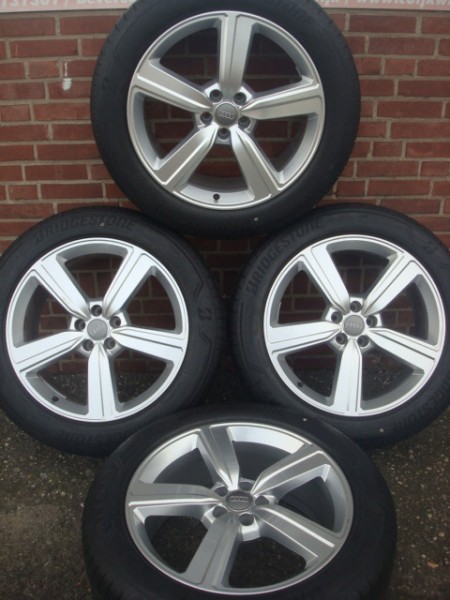 20 Inch Audi E-tron S-Line Velgenset Steek 5x112