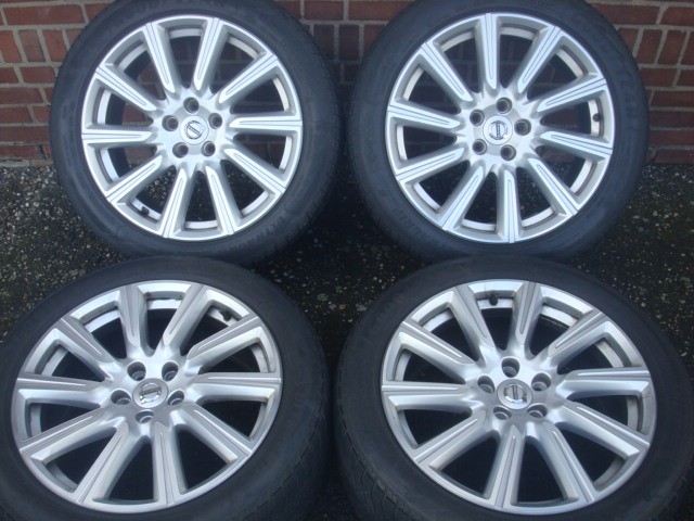 18 Originele Volvo 10-Spoke Silver Diamond Velgen + Banden 5x108